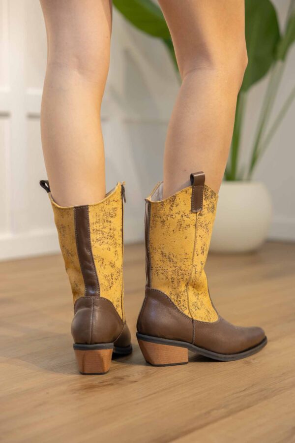 BOTAS MORA