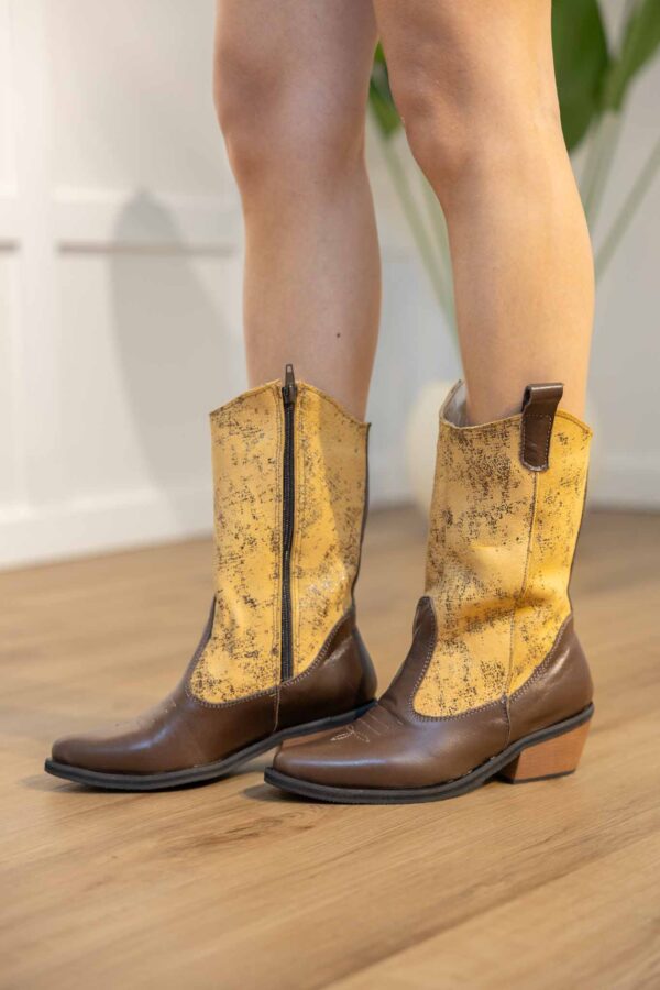BOTAS MORA